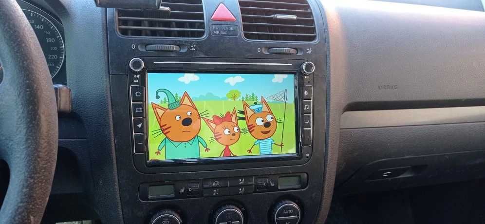 Navigatie Android Dedicata VW Volkswagen SEAT SKODA - QLed DSP CarPlay 4G Android Auto