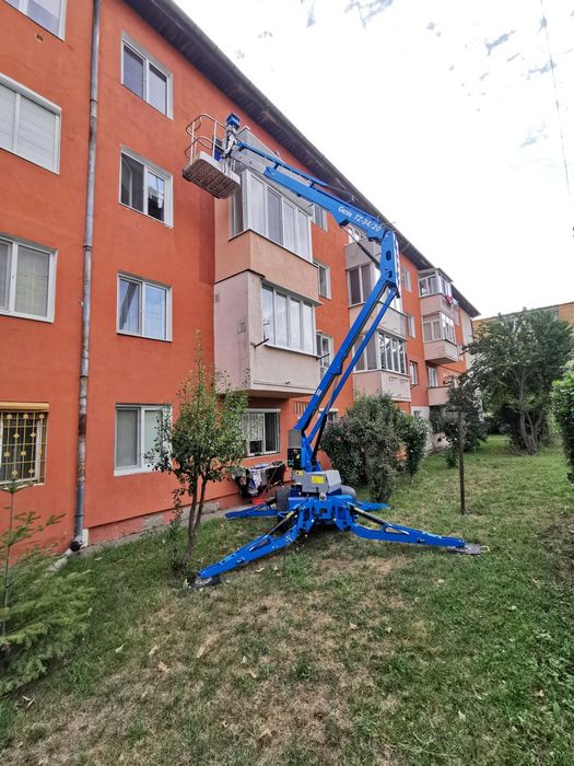 închiriez nacelă foarfecă, nacelă articulată 4x4 și nacelă tractabilă
