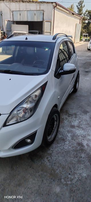Arenada spark beriladi