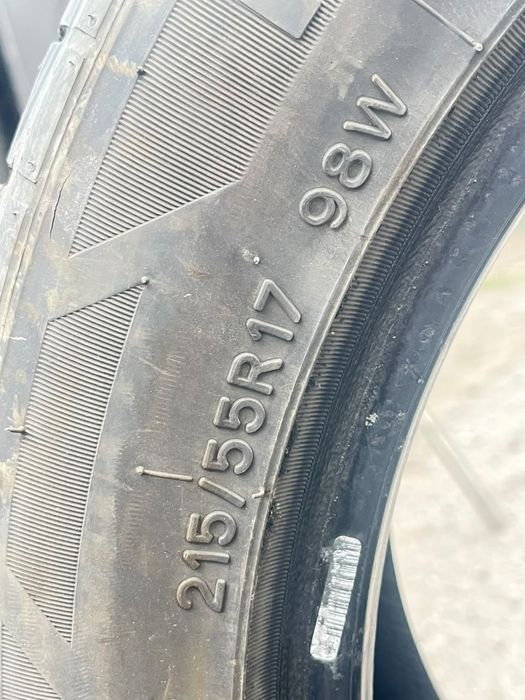 Резина 215/55/R17
