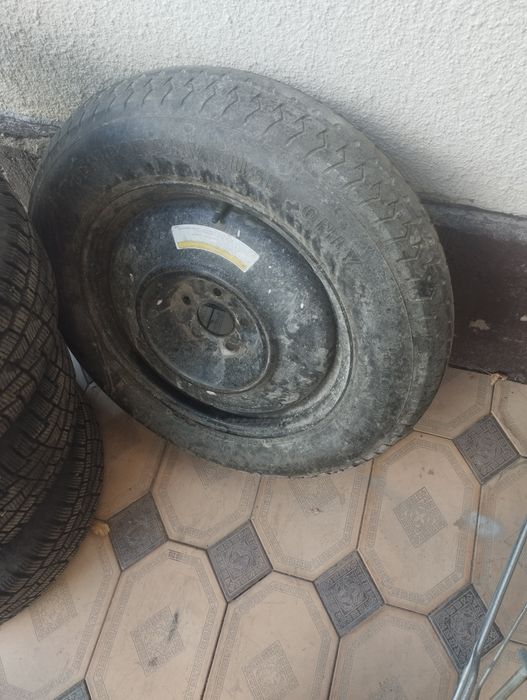 Запаска на Лексус RX300.330
