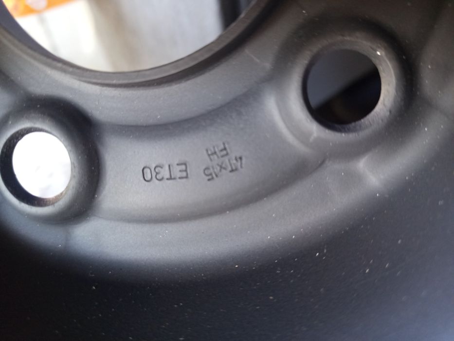 15" Hyundai I30 Kia Ceed  Резервна гума за Киа и Хюндай  Крик и ключ