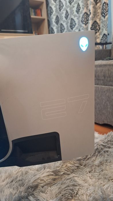 Monitor Alienware AW2720HFA 27" 240Hz – display spart, funcțional