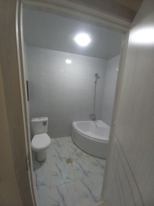 Корасув массивида квартира ижарага  берилади