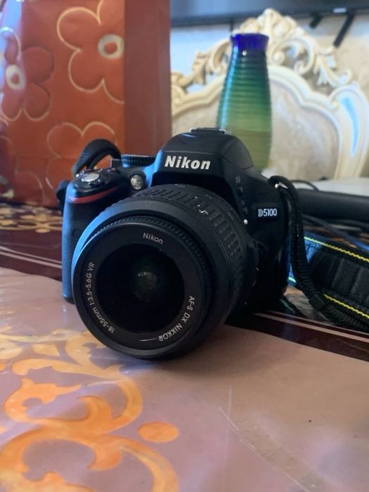 Nikon D5100 с обьективом 18x55mm