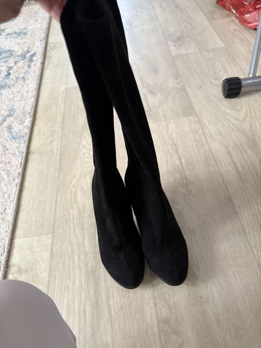 Продам весенние сапоги