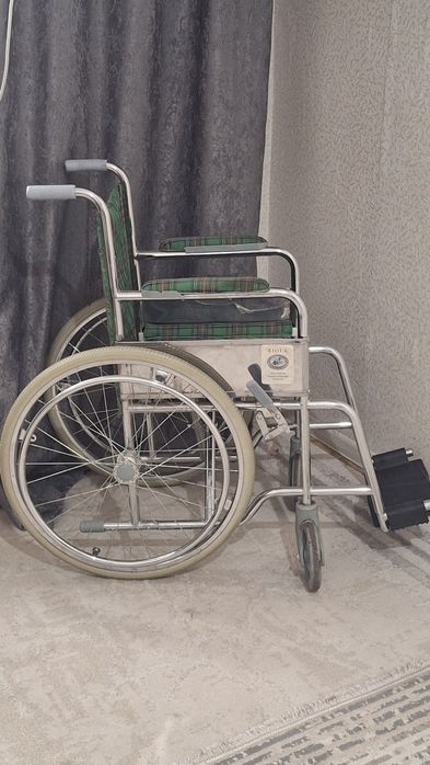 Инвалидная коляска