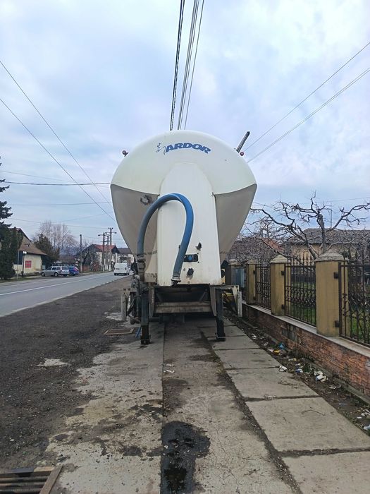 Semiremorca Cimentruck