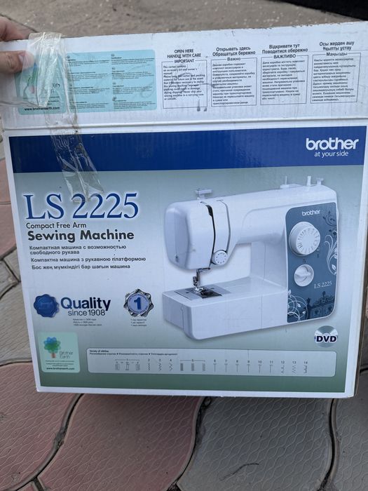 Швейная машина новая