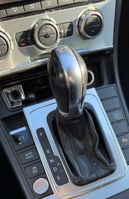 VOLKSWAGEN Passat 2012 — imagine 4