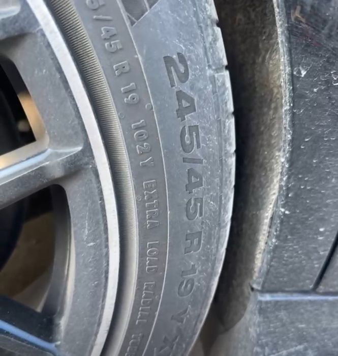 Резина лето Continental 245/45/19