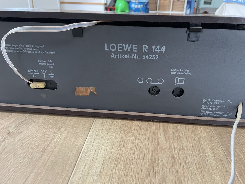Radio Loewe Opta R144 Sensotronic
