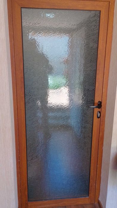 Стъкларски услуги - стъкла за врати смяна на адрес