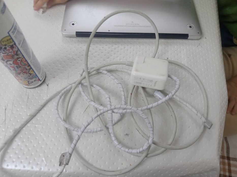 Продаю MacBook Air