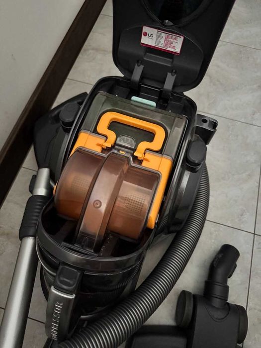 Пылесос LG Сompressor