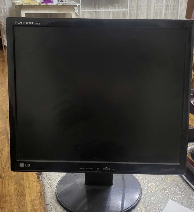 Монитор для ПК и