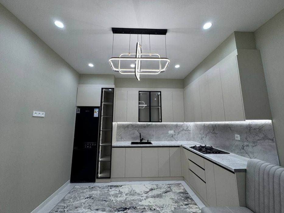 Продается 3 ком. Квартира на 1 этаже по ул. Озод Шарк за МЧС