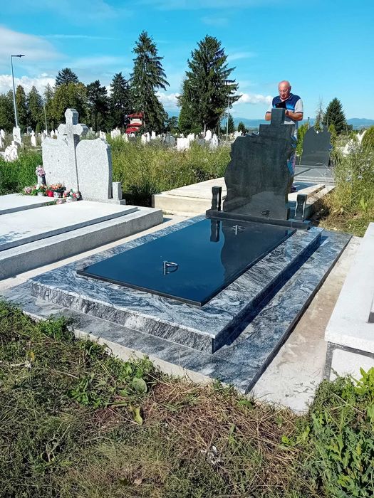 Atelier de prelucrare marmura si granit debitam la comanda