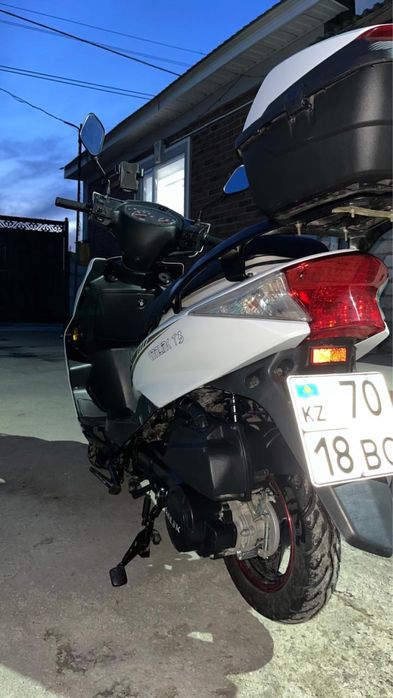 Продам скутер новый SONLING M8