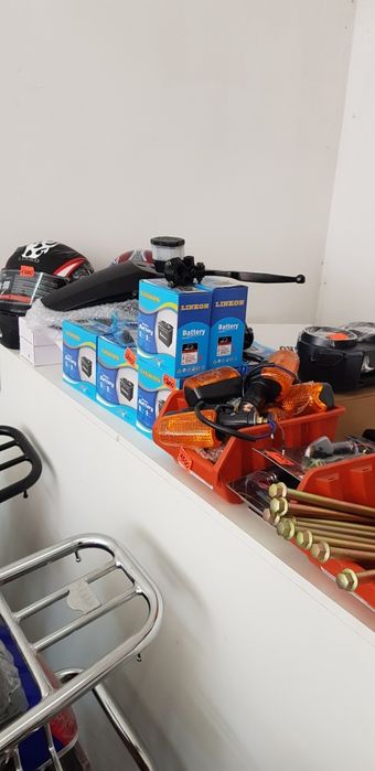 Запчасти на мотоцикл 150-200 куб