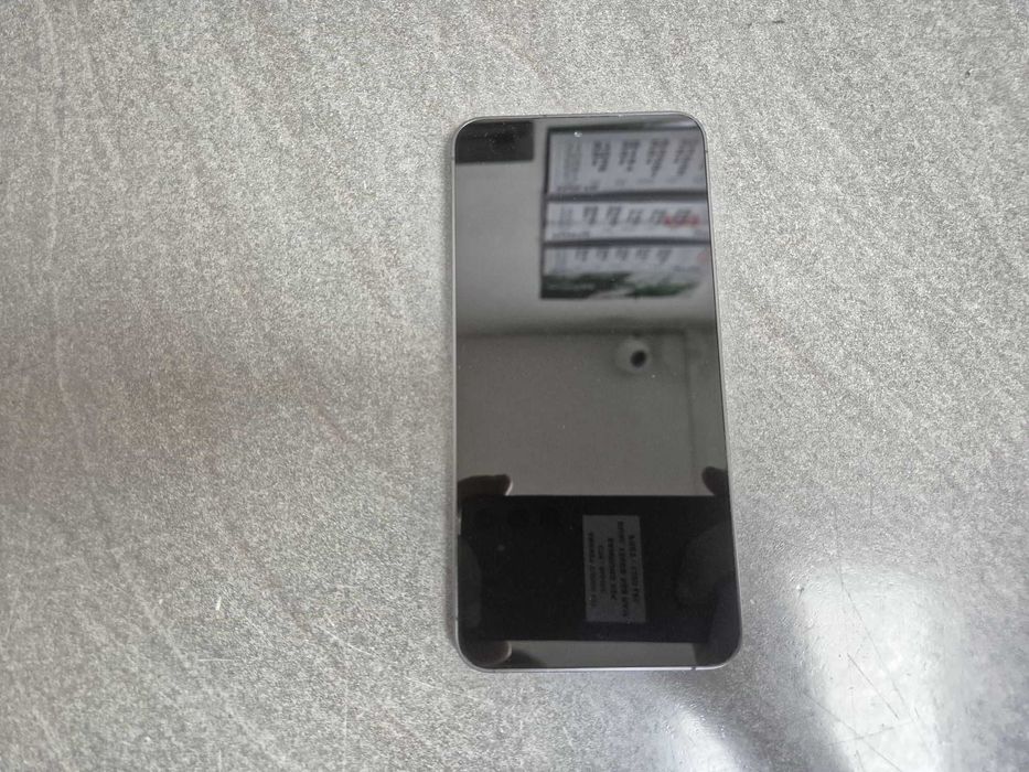 Samsung S24 Dual sim 256Gb 8Gb ram