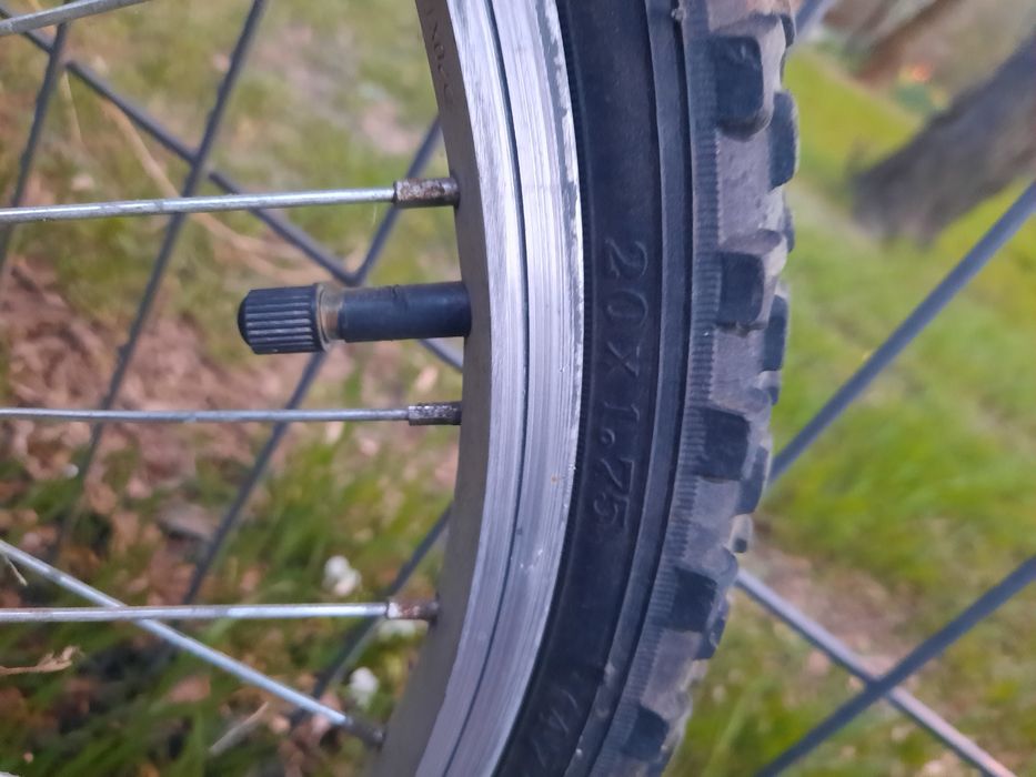 Bicicletă copii roți pe 20