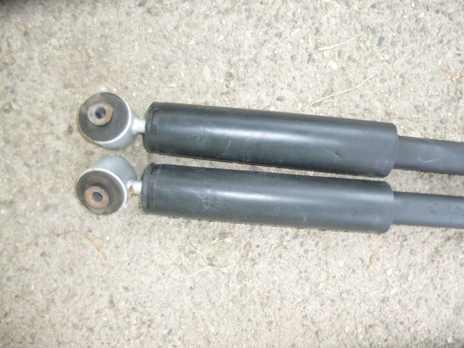 Задни Амортисьори за Рено Лагуна 2 Комби от Laguna 2