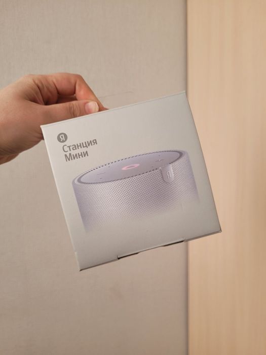 Продам яндекс  Станцию Алису