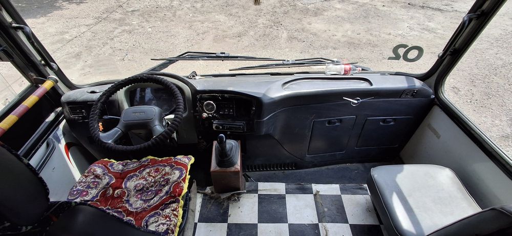 Автобус Исузу 2011