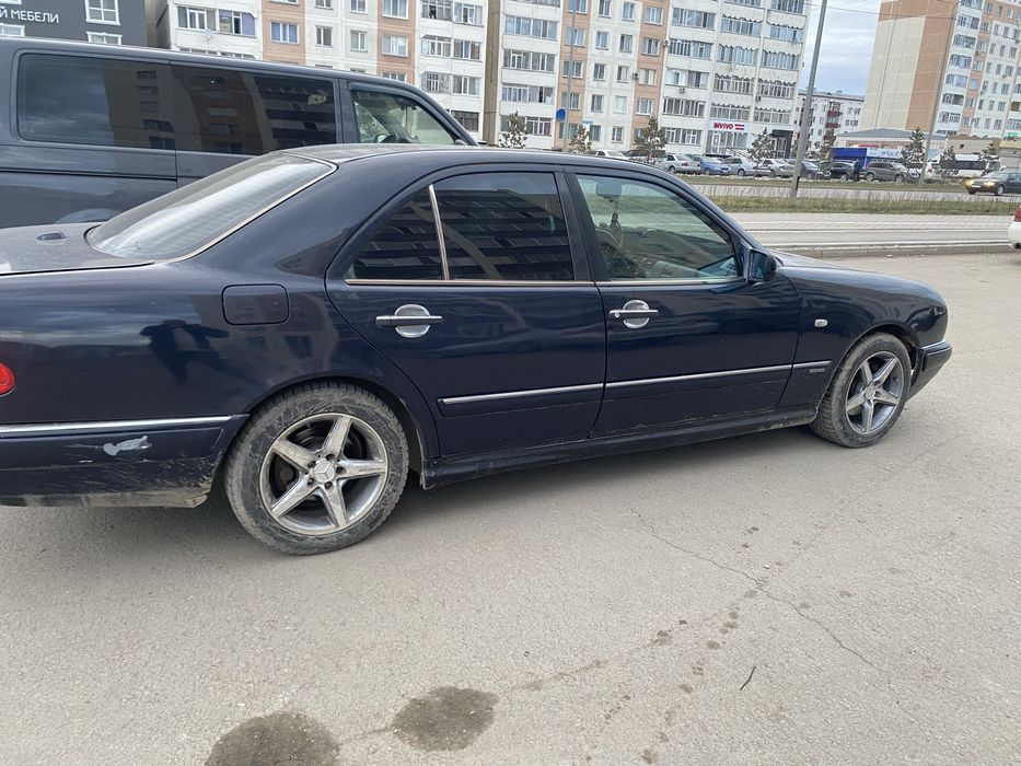 Продам Мерседес Е класс