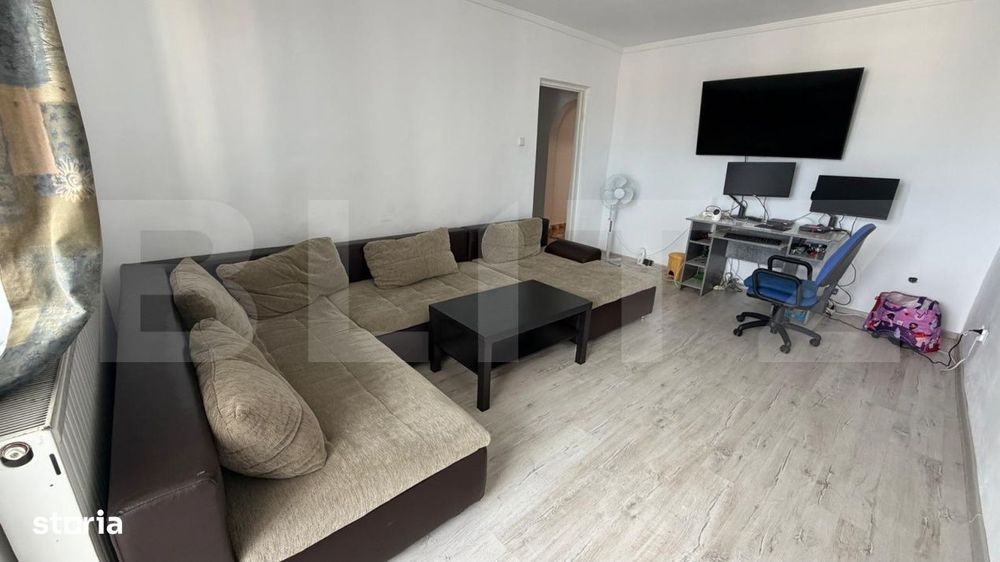 Apartament 3 camere, 65 mp, zona Cetate