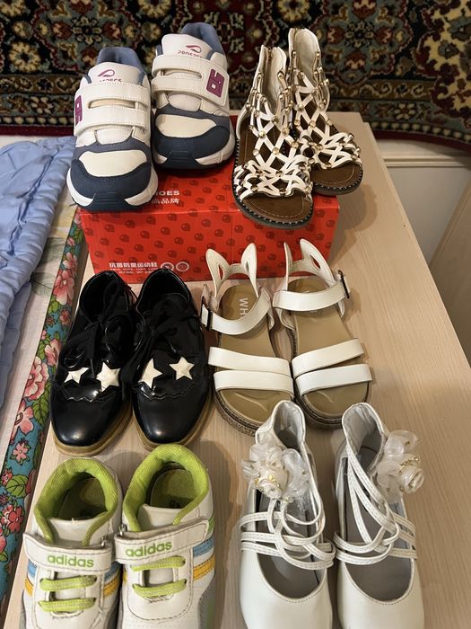 Платье для  девочки новое