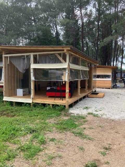 Продава се нова каравана в къмпинг "Четири сезона" Созопол.