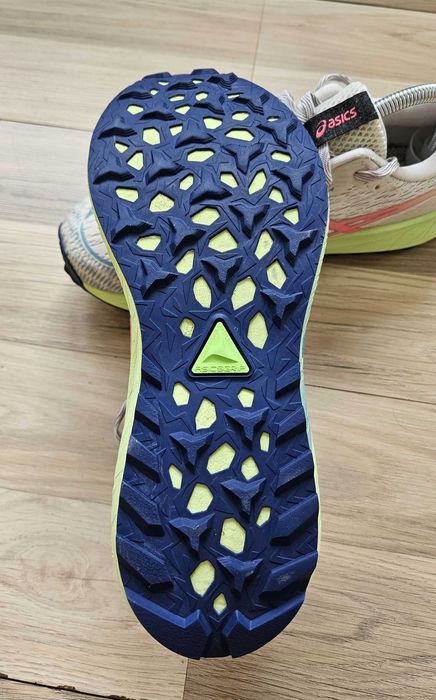 Дамски маратонки Asics Fuji Lite 4 - 42