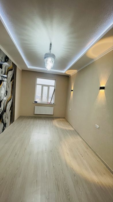 3 хоналик уй 42 мактаб олдида