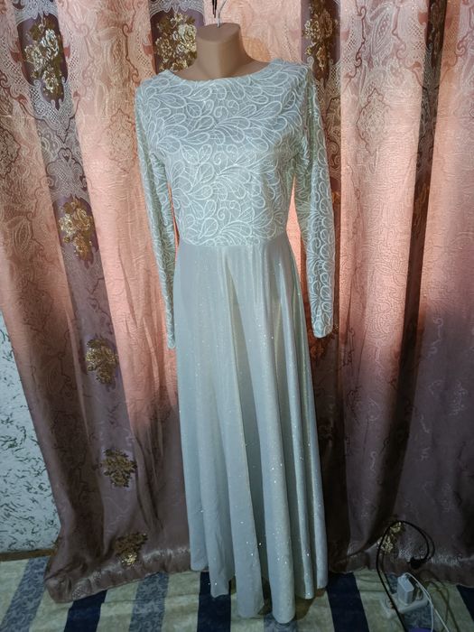 Vecherniy oq ko'ylak