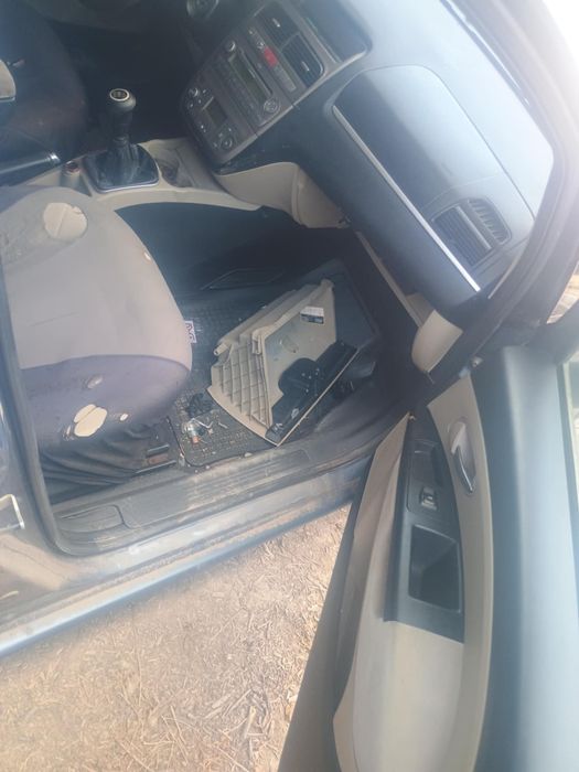 Bara fata spate faruri capota jante oglinda usa haion geam fiat linea