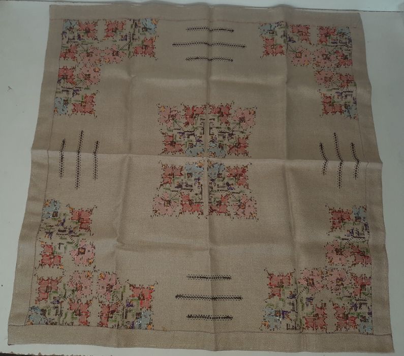 Нови ръчно плетени ленени карета