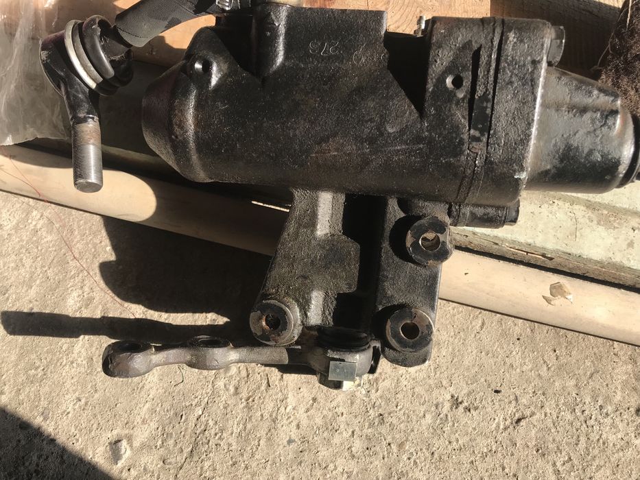 Продам рулевой редуктор