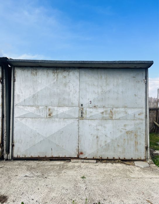 Продава се Гараж / Паркомясто в Ямбол, Златен рог - 20 кв.м за 64 €/кв.м - Снимка #1