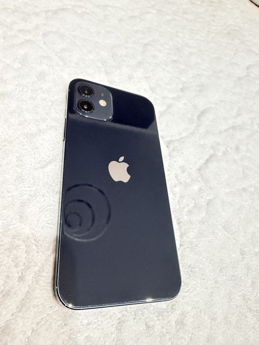 Продам айфон 12 в хорошем состоянии!