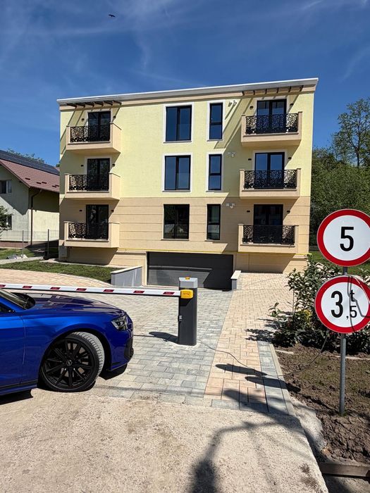 Apartament premium cu 2 camere decomandate, parcare și boxă incluse – zonă centrală, Suceava (str. Nicolae Titulescu)