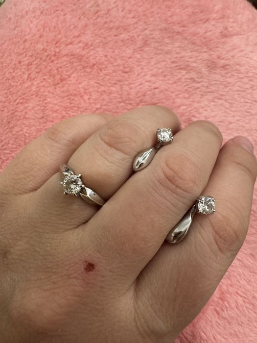 Продам набор с бриллиантом 0,4 карат Платина