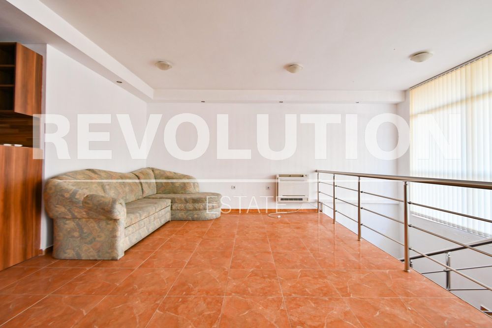 Дава се под наем Магазин в София, Студентски град - 117 кв.м за 600 € - Снимка #1