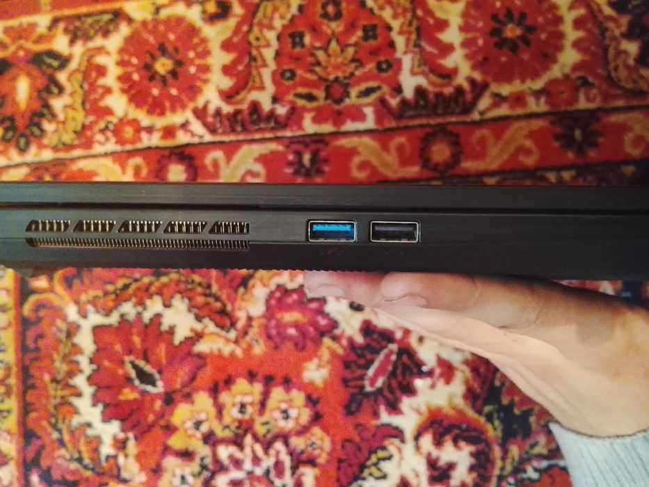 Игровой ноутбук MSI Katana