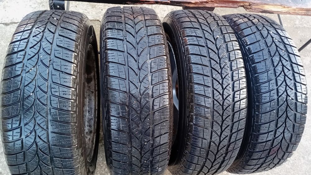 Jante cauciucuri anveope iarna 195 65 15 Golf 4 Bora