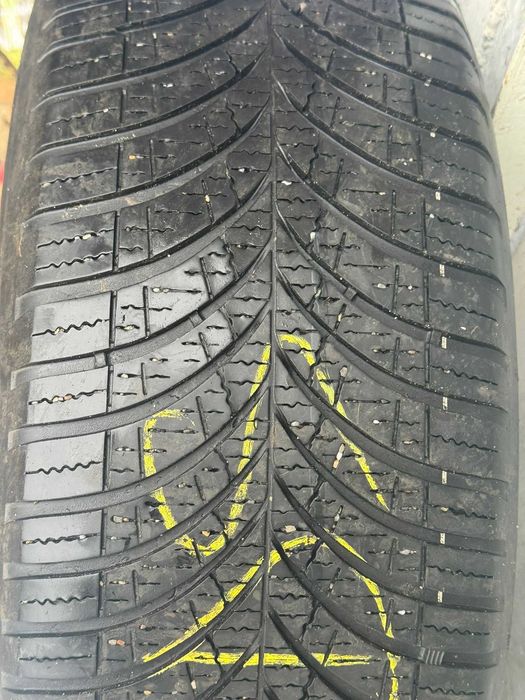 Anvelope Allseason GOODYEAR 215/65 R16 102H  M+S VECTOR 4SEASONS GEN-3 DOT3623