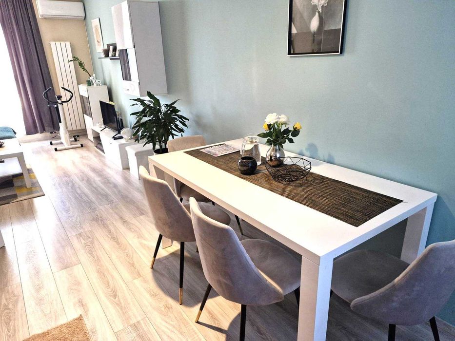 Прекрасен апартамент в Дружба 2