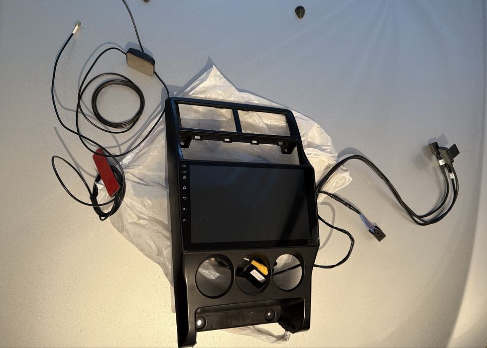 Продам магнитолу Teyes CC3