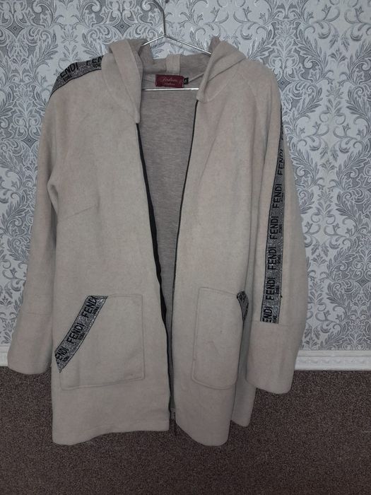 Буу киімдер сатылады